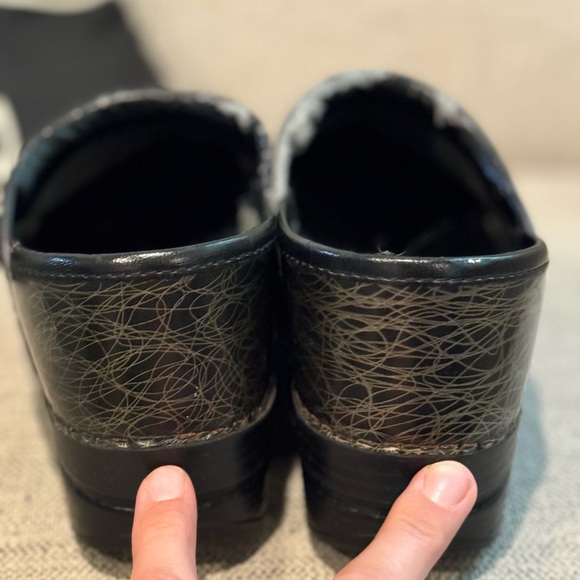 Dansko Clog Swirl black leather patent Size 37 - Picture 9 of 11